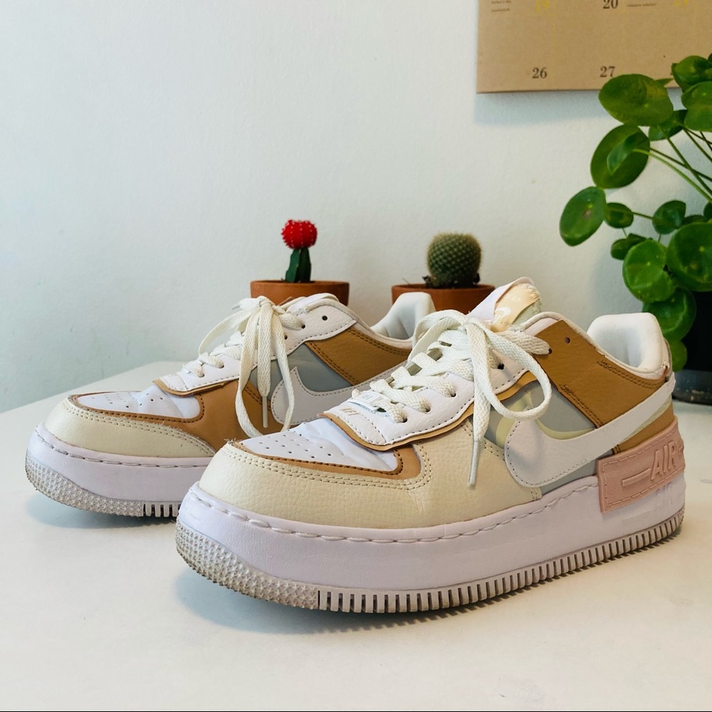 Nike Air Force 1 Shadow SE Spruce Aura Women’s Size 8.5 White pink blue tan